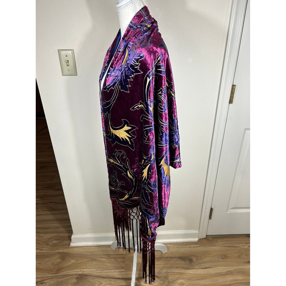 Rara Avis Velvet Piano Shawl Wrap Merllo Baroque Scroll Fringe Iris Apfel NEW - Picture 7 of 16